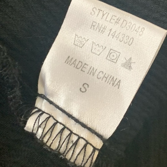 Alya Black V-Neck Long Sleeve Boho Flowy Dress - Picture 5 of 12